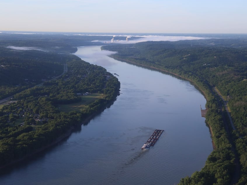 Ohio River, Inbound Port, port management, sennebogen 