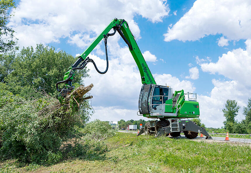 The SENNEBOGEN can tackle jobs an excavator wasn't designed for.